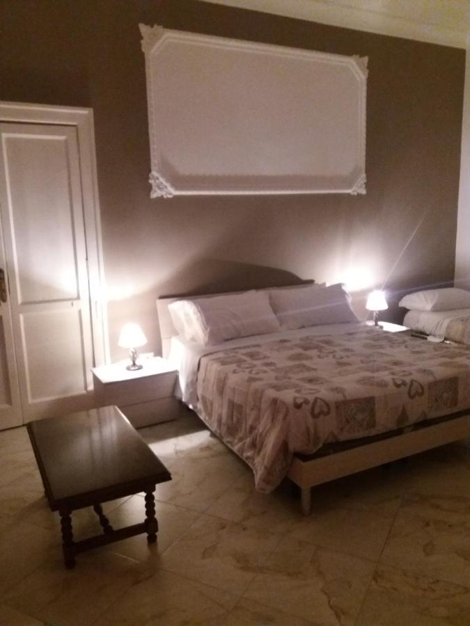 Bed & Breakfast B&bhotel Emmanuel Napels