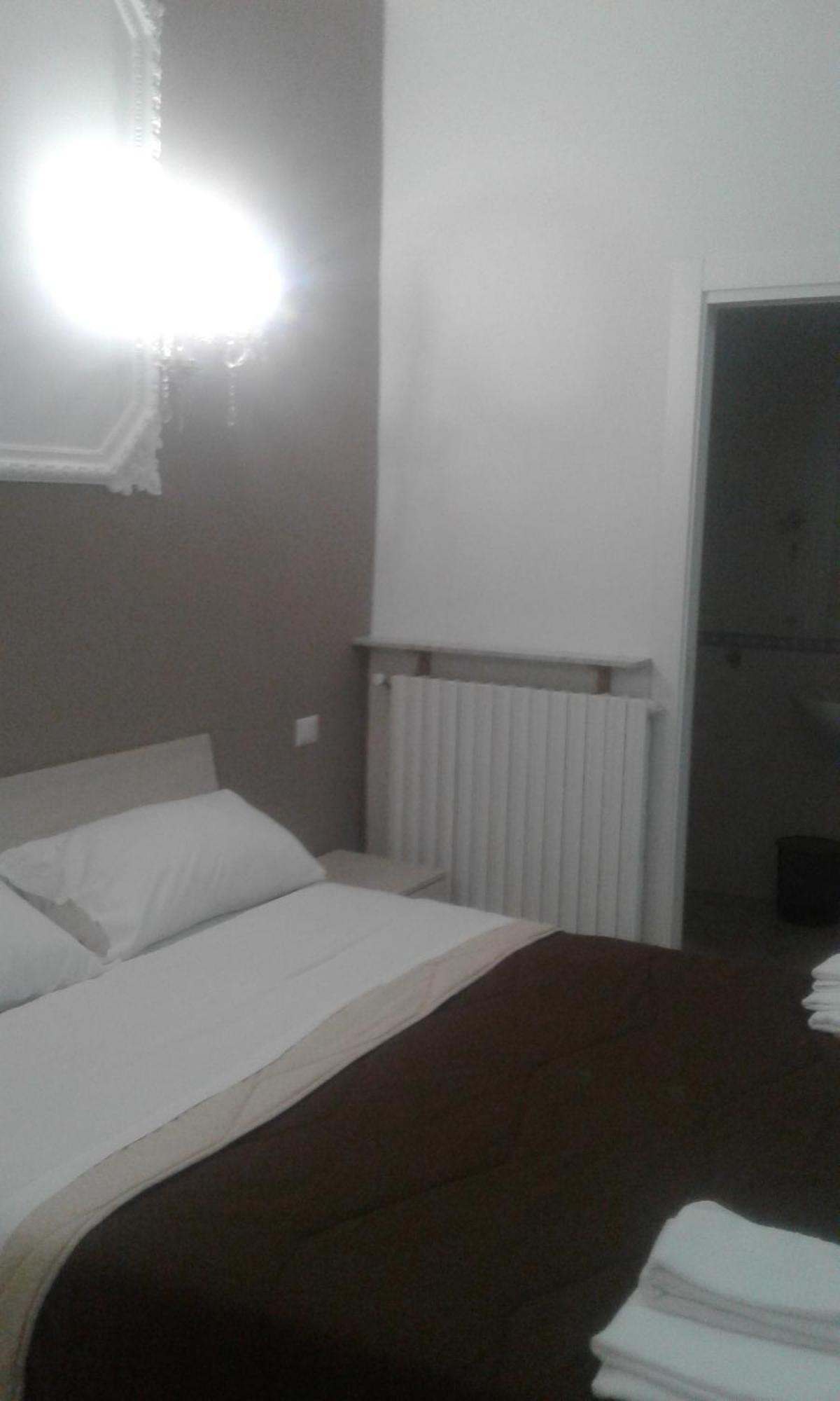Couette-café B&bhotel Emmanuel